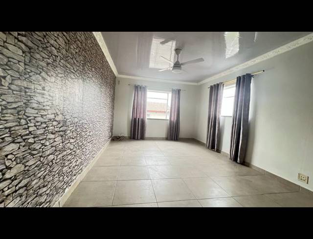 2 BEDROOM APARTMENT FOR SALE IN BULWER
